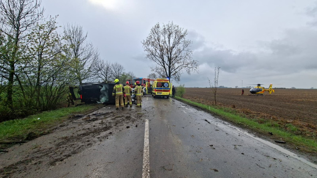 Dachowanie na drodze powiatowej