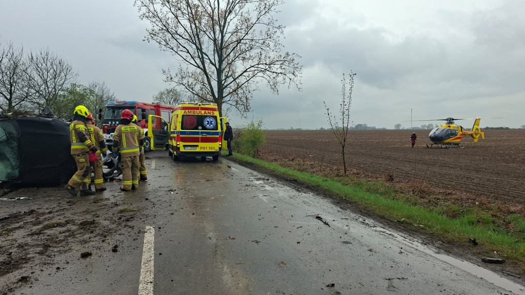 Dachowanie na drodze powiatowej