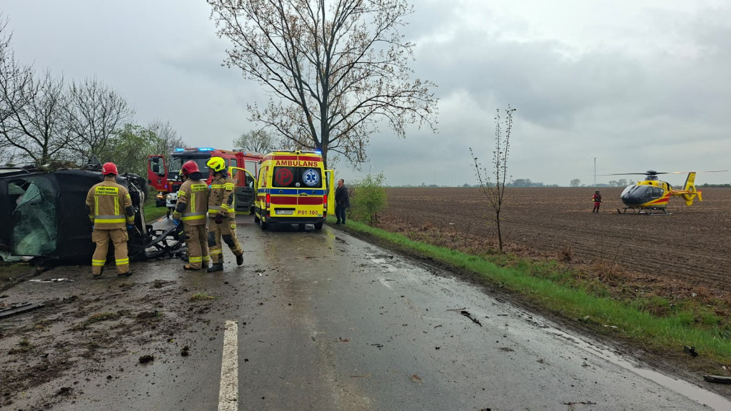 Dachowanie na drodze powiatowej