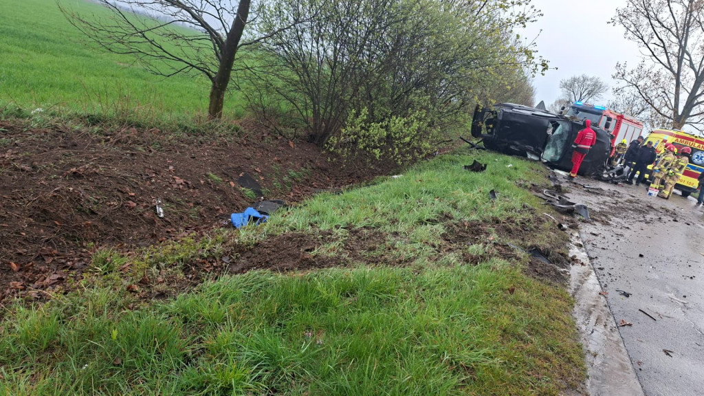 Dachowanie na drodze powiatowej