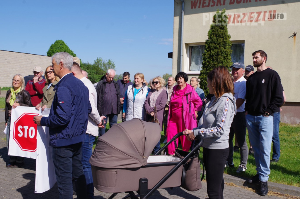 Protest mieszkańców w Brzeziu