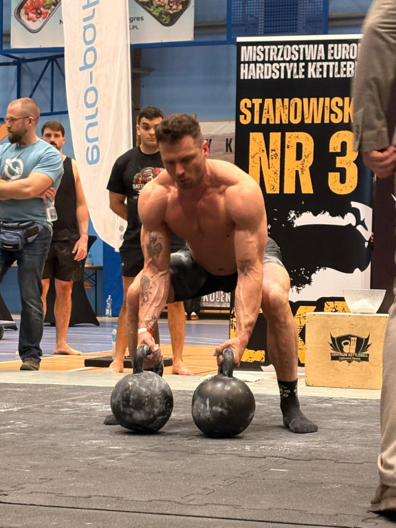 Pleszewianie na Mistrzostwach Europy Hardstyle Kettlebell