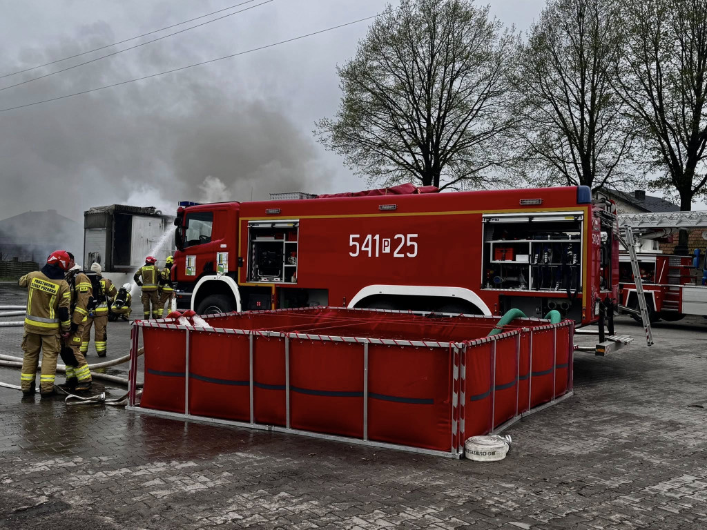 Gigantyczny pożar w Ostrzeszowie