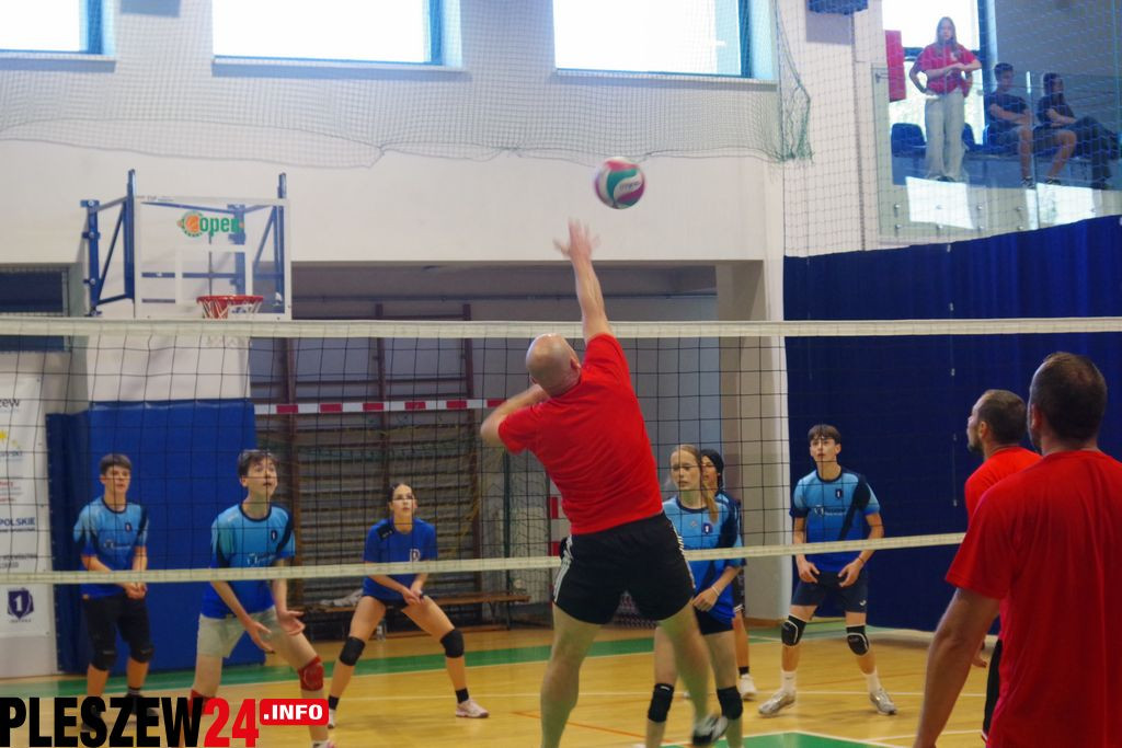Charytatywny Turniej Siatkówki w Pleszewie