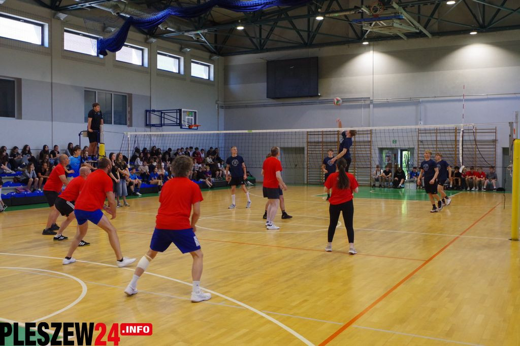 Charytatywny Turniej Siatkówki w Pleszewie