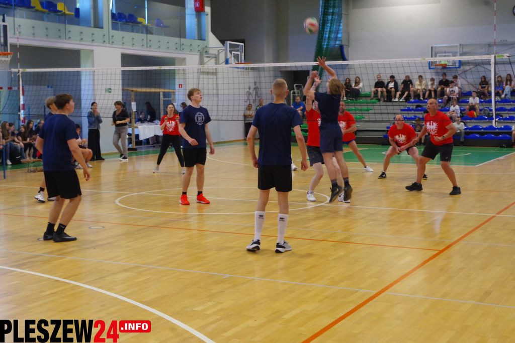 Charytatywny Turniej Siatkówki w Pleszewie