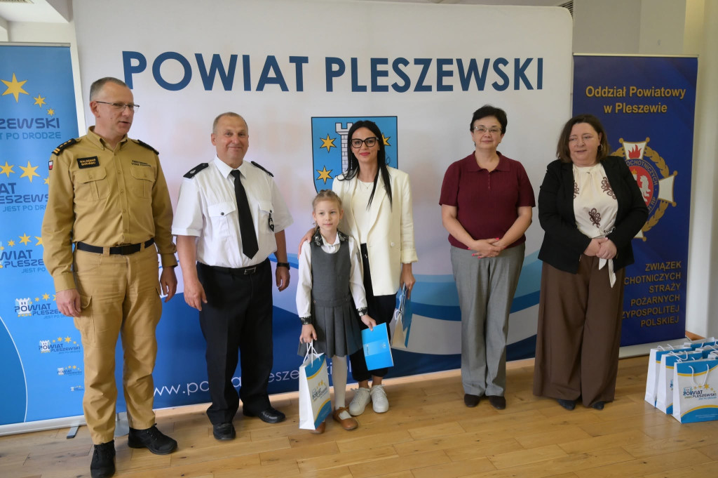 Młodzież zapobiega pożarom - konkurs plastyczny