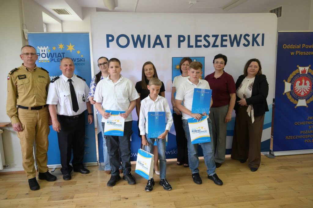 Młodzież zapobiega pożarom - konkurs plastyczny