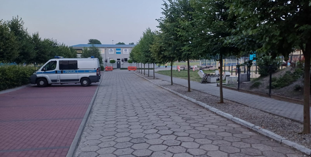 Martwy mężczyzna znaleziony na stadionie w Pleszewie