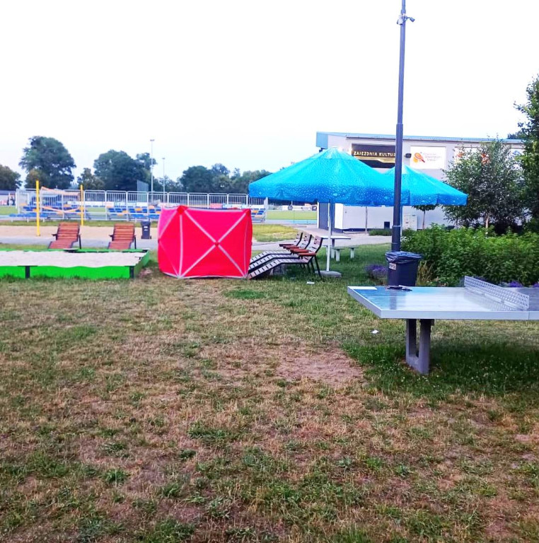 Martwy mężczyzna znaleziony na stadionie w Pleszewie