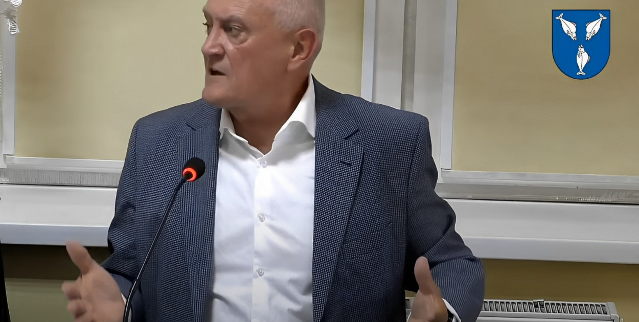 Zaatakowali burmistrza. Nie wytrzymał: "Gówno nie pieniądze" [video]