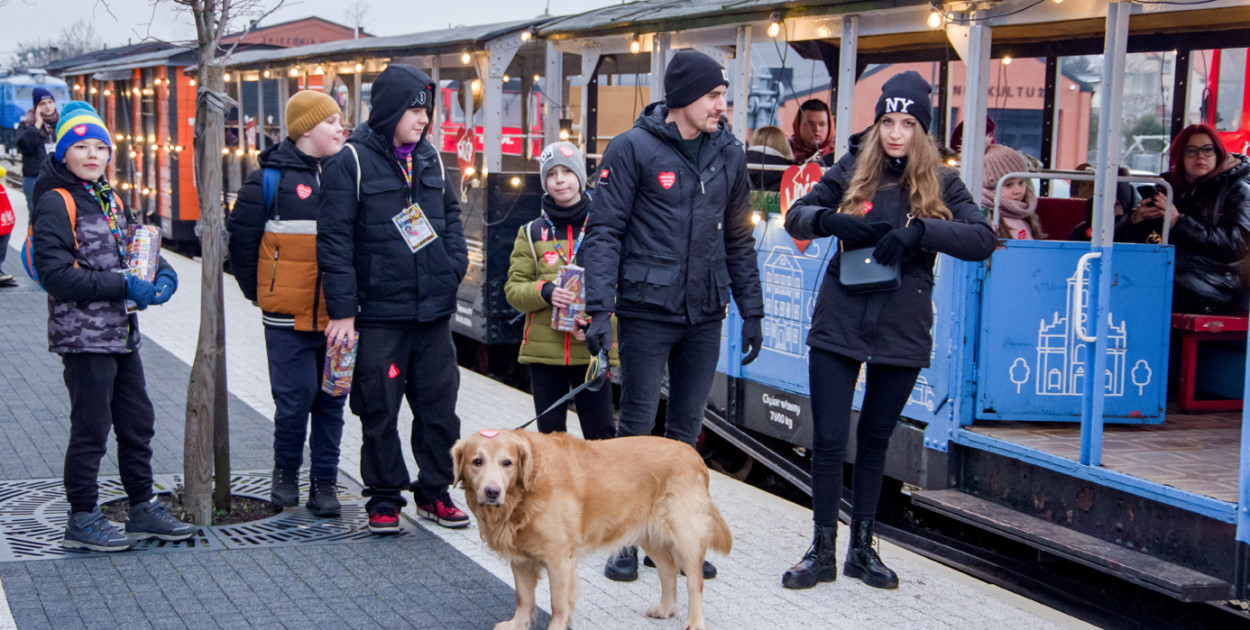 Przejazdy baną były jedną z atrakcji  finału pleszewskiej WOŚP. Fot Pleszew24.info/ Roman Urbaniak