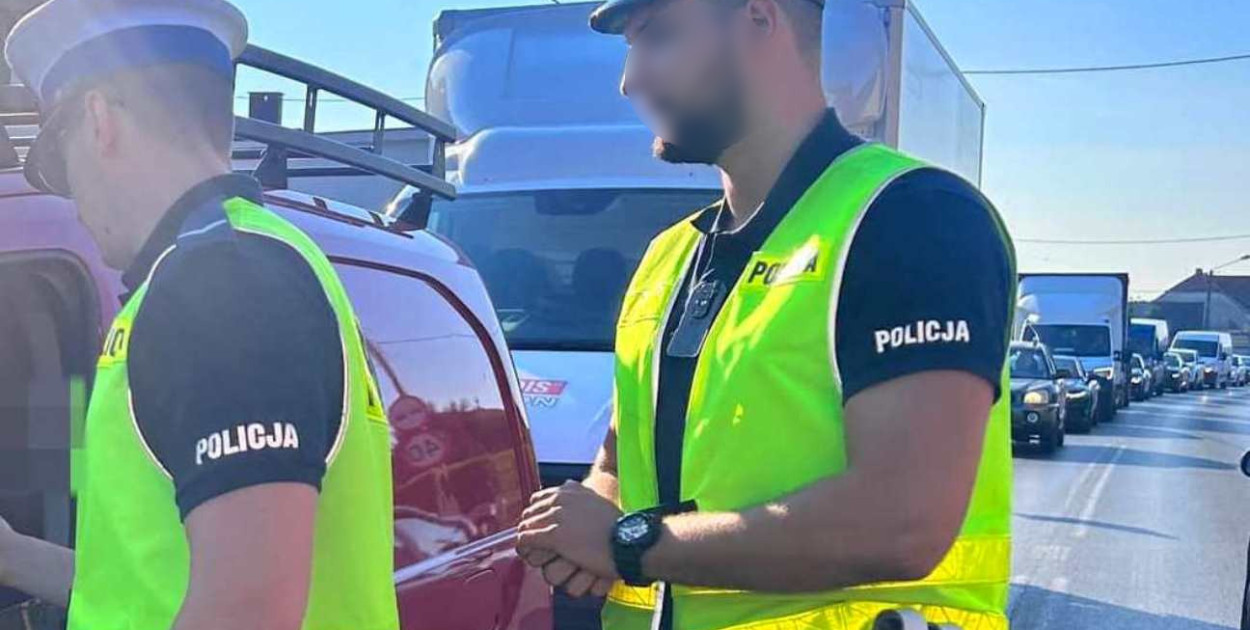 Kierowca z gminy Pleszew dostał  kilka tysięcy złotych mandatu. Co zrobił?