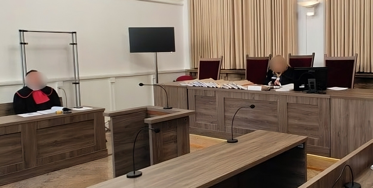 Mężczyzna z pow. pleszewskiego przed sądem. Kamil J. oskarżony o pedofilię