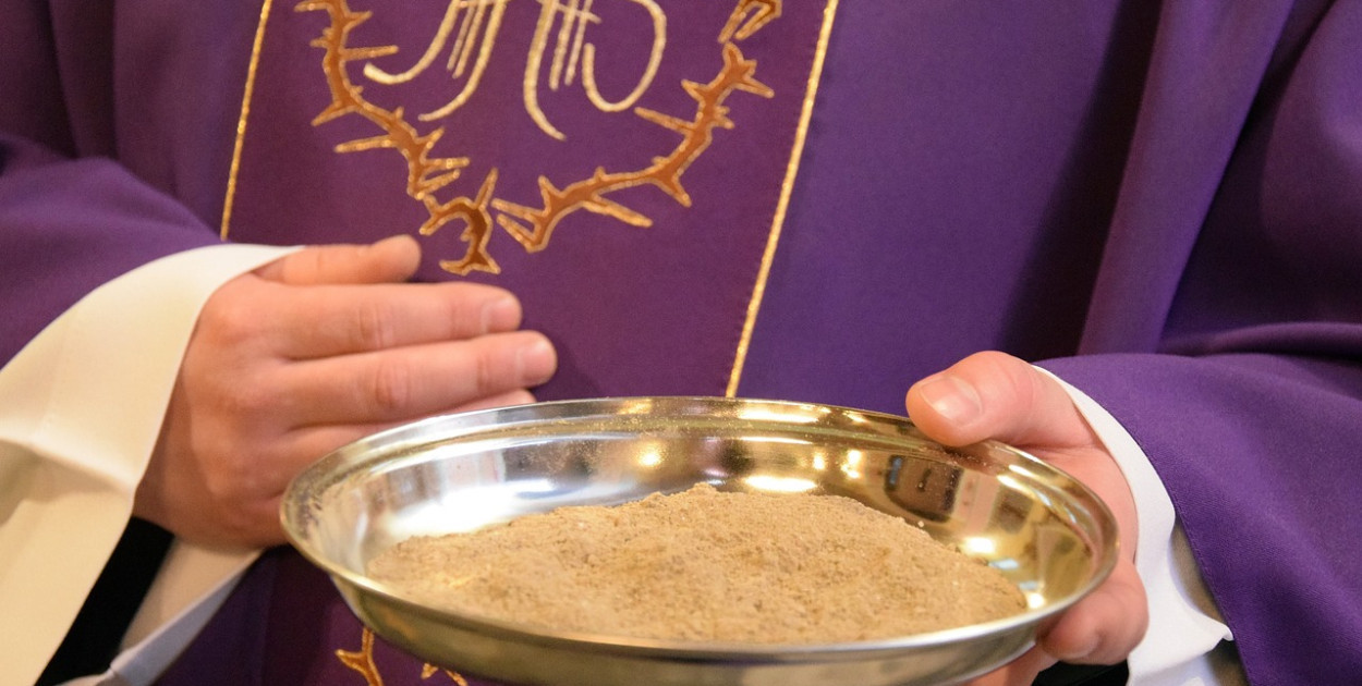 O której msze w kościołach powiatu w Środę Popielcową? Są pewne zmiany