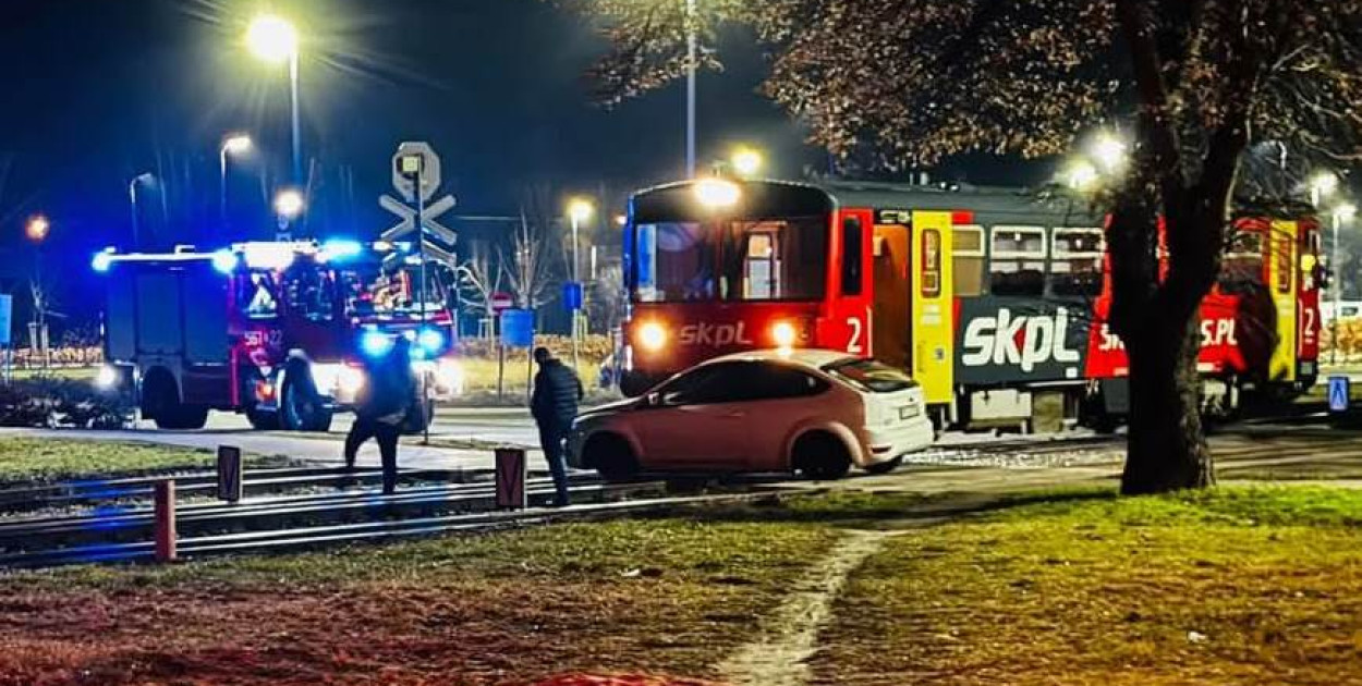 Na szczęście chodnikiem nikt w tym momencie nie przechodził. Fot.. Czytelnik