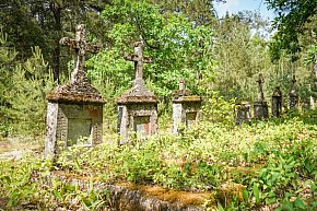 Ewangelicki dom modlitwy  i cmentarz w Orlinie-982