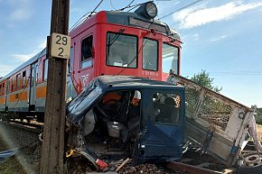 Tragedia k.Kępna. Nie Żyją dwie osoby-1081