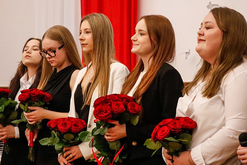 Zakończenie nauki dla klas 4 w LO im. St. Staszica