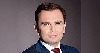 Pleszewianin i były radny na czele jednego z największych banków w Polsce-4651
