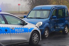 Wypadek w Pleszewie. Droga krajowa była zablokowana w obu kierunkach [fot]-8025