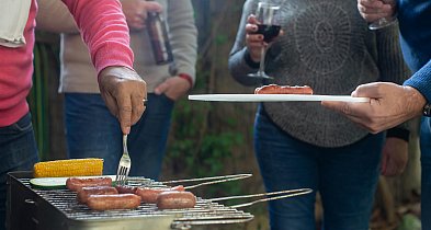 W Pleszewie trzymamy się  grilla mocno - rzecz  o majówkowym obrzędzie -11044