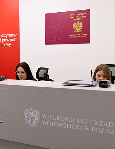 Nowa usługa na lotnisku w Poznaniu – punkt szybkich paszportów tymczasowych-11076