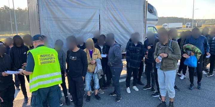 Akcja przeciw powstaniu ośrodka dla imigrantów-12419