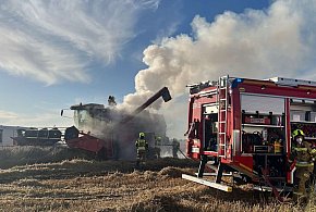 Groźny pożar na jednym z pól podczas żniwowania [zdjęcia]-12747