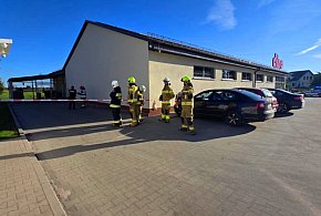 Wielkopolska: służby sprawdzają. Zawiadomienia dotyczą okolic sklepów Dino -13528