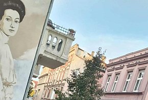 Kim była kobieta z nowego muralu w Pleszewie? To warto wiedzieć!-13875