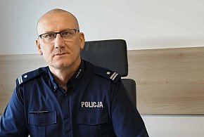 Czujność ponad mundurem: naczelnik jarocińskiej "drogówki" po służbie...-14180
