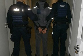 Obywatel Uzbekistanu deportowany. Akcja policji w sąsiednim powiecie-14453