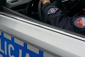 Gizałki: mieszkaniec gminy po pijanemu uderzył w ciężarówkę-15093