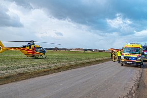 [Foto] Ciężki wypadek młodzieńca na hulajnodze. LPR zabrało go do Poznania-15577