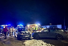 Policyjna niezonakowana Cupra rozbita. Nie służyła nawet miesiąca...-15634