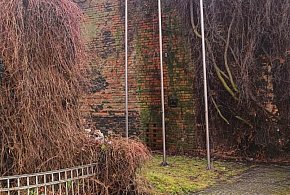 Jest śledztwo: "aby zweryfikować wstępne ustalenia ws. zwłok pod kościołem"