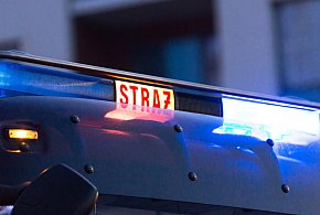 Zderzenie dwóch pojazdów w gminie Pleszew. Służby na miejcu