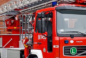 Dwuletnie dziecko zatrzaśnięte w mieszkaniu w wiosce pod Pleszewem