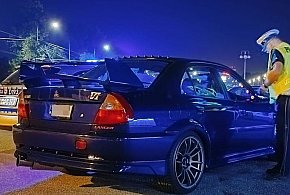 Koniec driftów na drogach. Nowe przepisy już obowiązują. Kierowcy muszą uważać