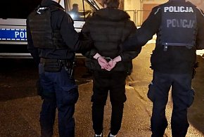 Brutalny nastolatek tak rozwiązał sprzeczkę. Pobitego zabrała karetka