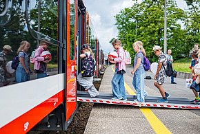 Od Dnia Dziecka po Bałtyk – Koleje Wielkopolskie rozpędzają lato atrakcji
