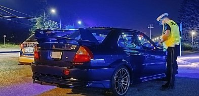 Koniec driftów na drogach. Nowe przepisy już obowiązują. Kierowcy muszą uważać