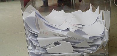 Prezydent Karol Nawrocki chce referendum. Wniosek trafił już do Senatu