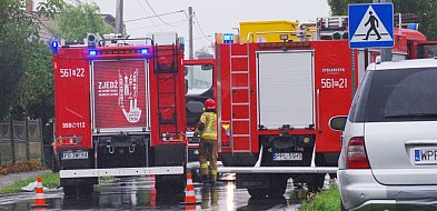 Groźne zderzenie na DK11 pod Pleszewem. Dwie osoby w szpitalu