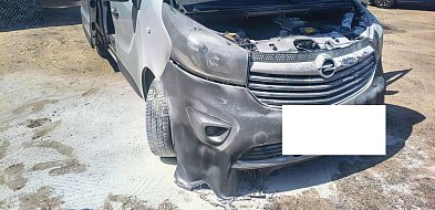 Pożar busa. Ogień pojawił się w komorze silnika