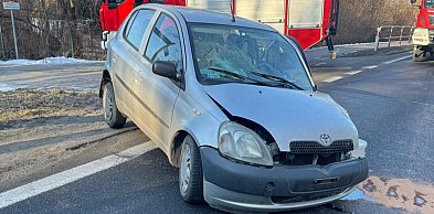 [Zdjęcia] Niebezpieczne chwile na trasie do Kalisza. Potrzebna była pomoc medyczna