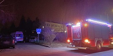 Służby postawione na nogi. Interwencja w jednym z mieszkań