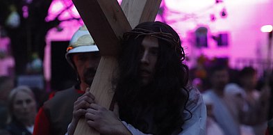 Wyjątkowa rola czeka! Teatr Prawie Wielki zaprasza do udziału w Misterium