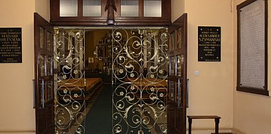 Kradzież w kościele gminy Pleszew. Spektakularne zatrzymanie na rynku